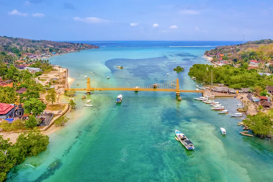 Yellow Bridge Nusa Lembongan